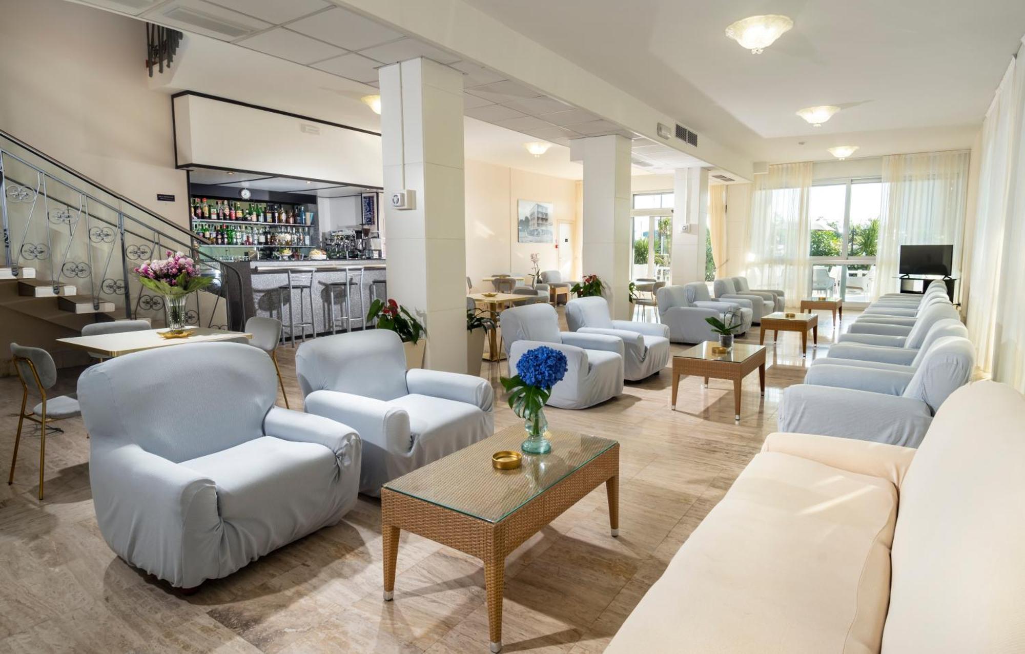 Hotel Astoria Cervia Extérieur photo